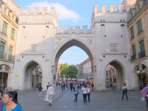 Karlstor and Karlsplatz.